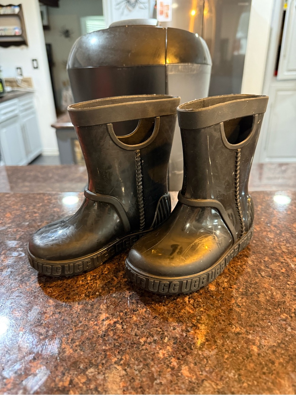 UGG Kids Black Waterproof Pull-On Rain Boots